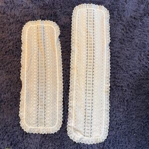 Vintage White Eyelet Lace Table Runner Set 2pc Shabby Chic Cottagecore Decor